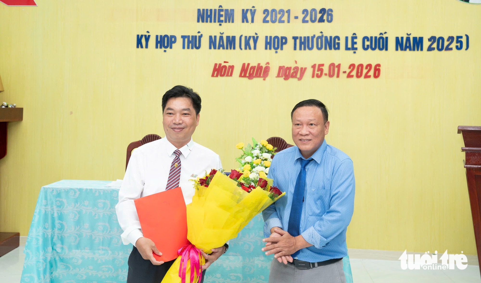 Một nhà báo nhận nhiệm vụ chủ tịch xã ở xã đảo tiền tiêu - Ảnh 1.