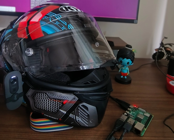 Mũ bảo hiểm thành camera AI, tự động bắt lỗi giao thông, báo cáo trực tiếp với cảnh sát 1 camera AI - Ảnh 1.