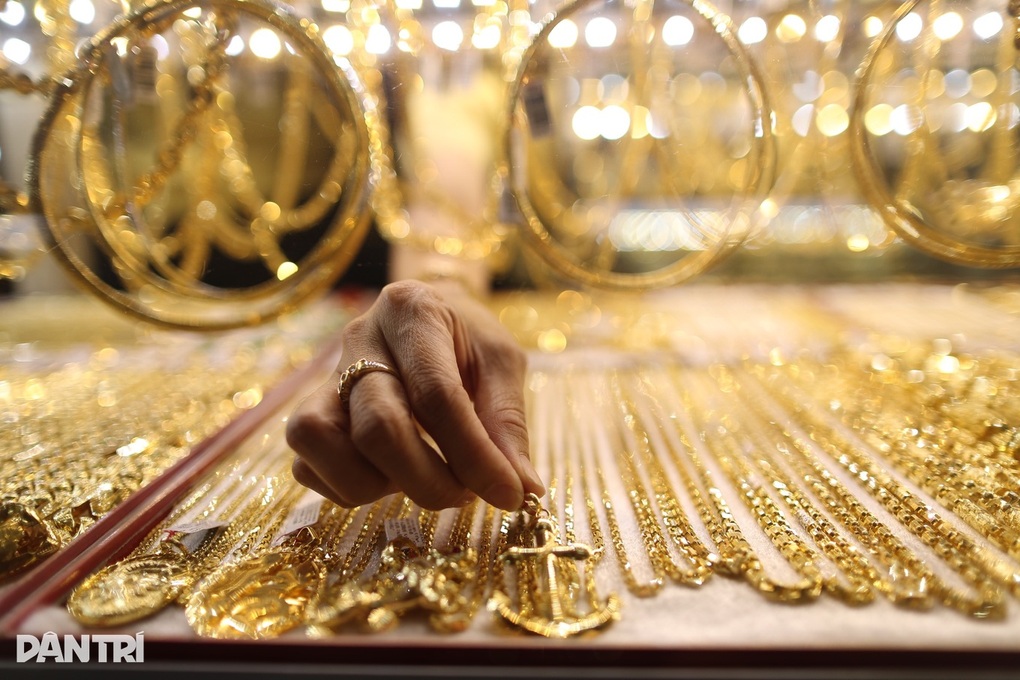 Mua bán vàng trái phép sẽ bị phạt 400 triệu đồng và tịch thu - 1