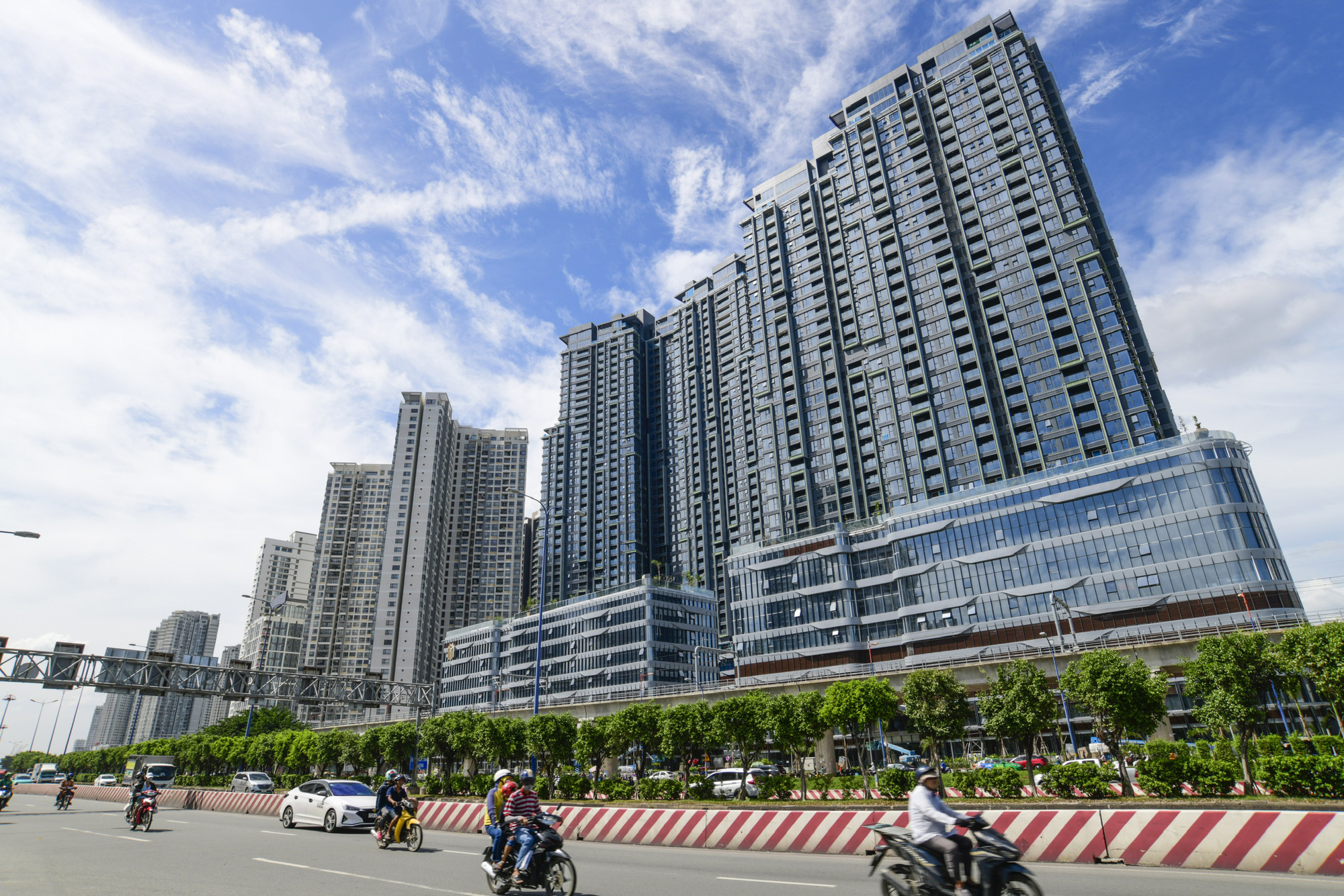 Muốn bán condotel, officetel có phải chờ giấy chứng nhận? - Ảnh 1.