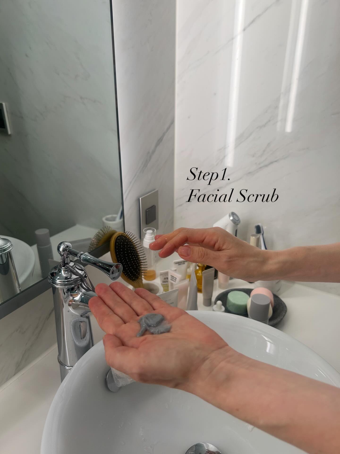 Mỹ nhân 54 tuổi cứ đăng hình là gây xôn xao, chu trình skincare vừa tiết lộ nói lên tất cả- Ảnh 3.