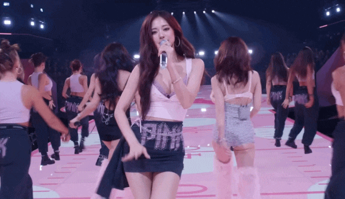 Mỹ nhân đẹp nhất thế giới 10 năm bị chê 