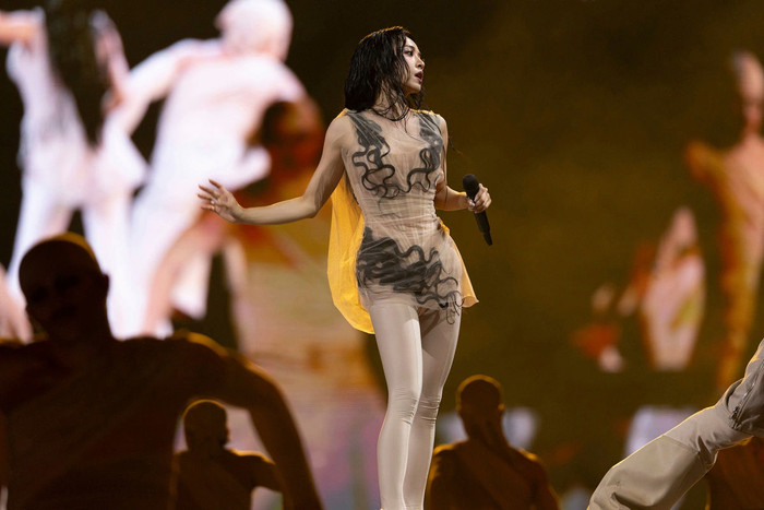 Mỹ nhân không tuổi lỗ nặng 263 tỷ đồng vì concert “trăn khổng lồ”, đối diện nguy cơ cấm sóng- Ảnh 1.