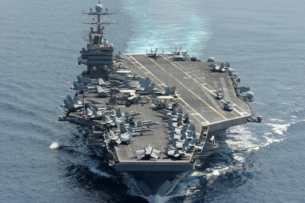 Mỹ tăng cường khí tài quân sự quanh Iran - 1