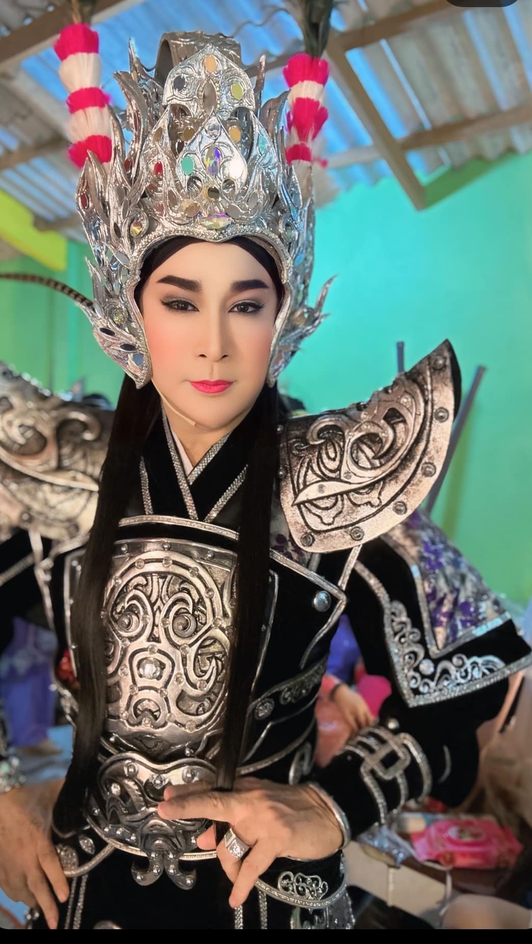 NSƯT Việt 3 đời vợ, có 1000 cây vàng, ở biệt thự 300m²- Ảnh 1.