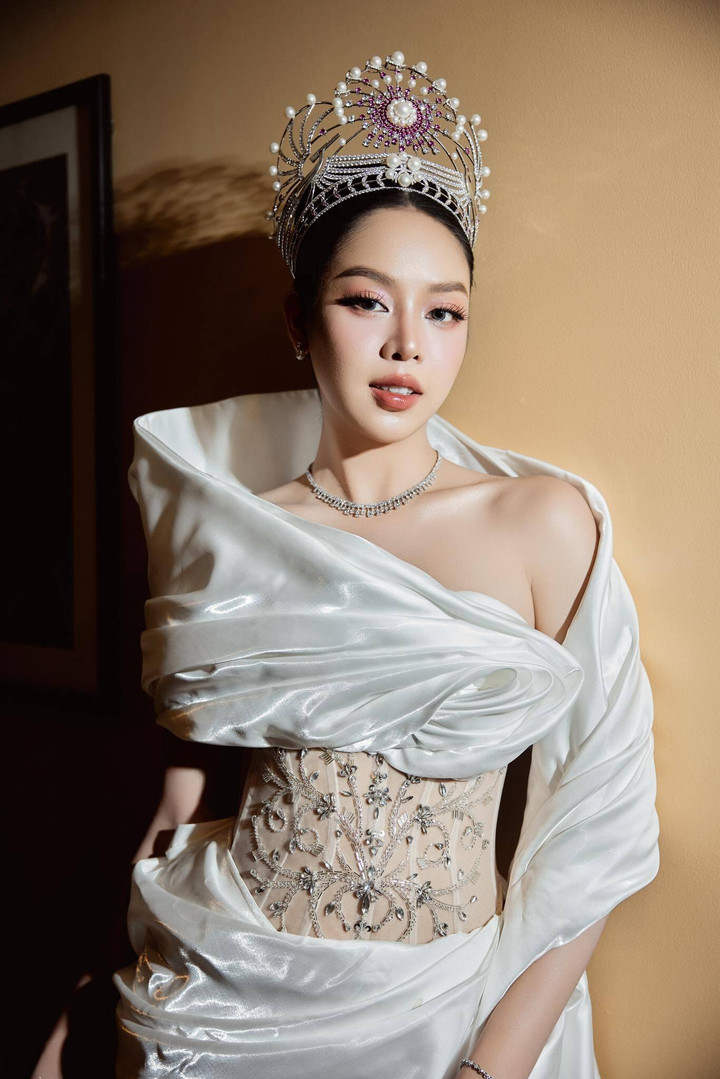 Nam ca sỹ được đồn đang hẹn hò Hoa hậu Thanh Thuỷ là ai?- Ảnh 5.