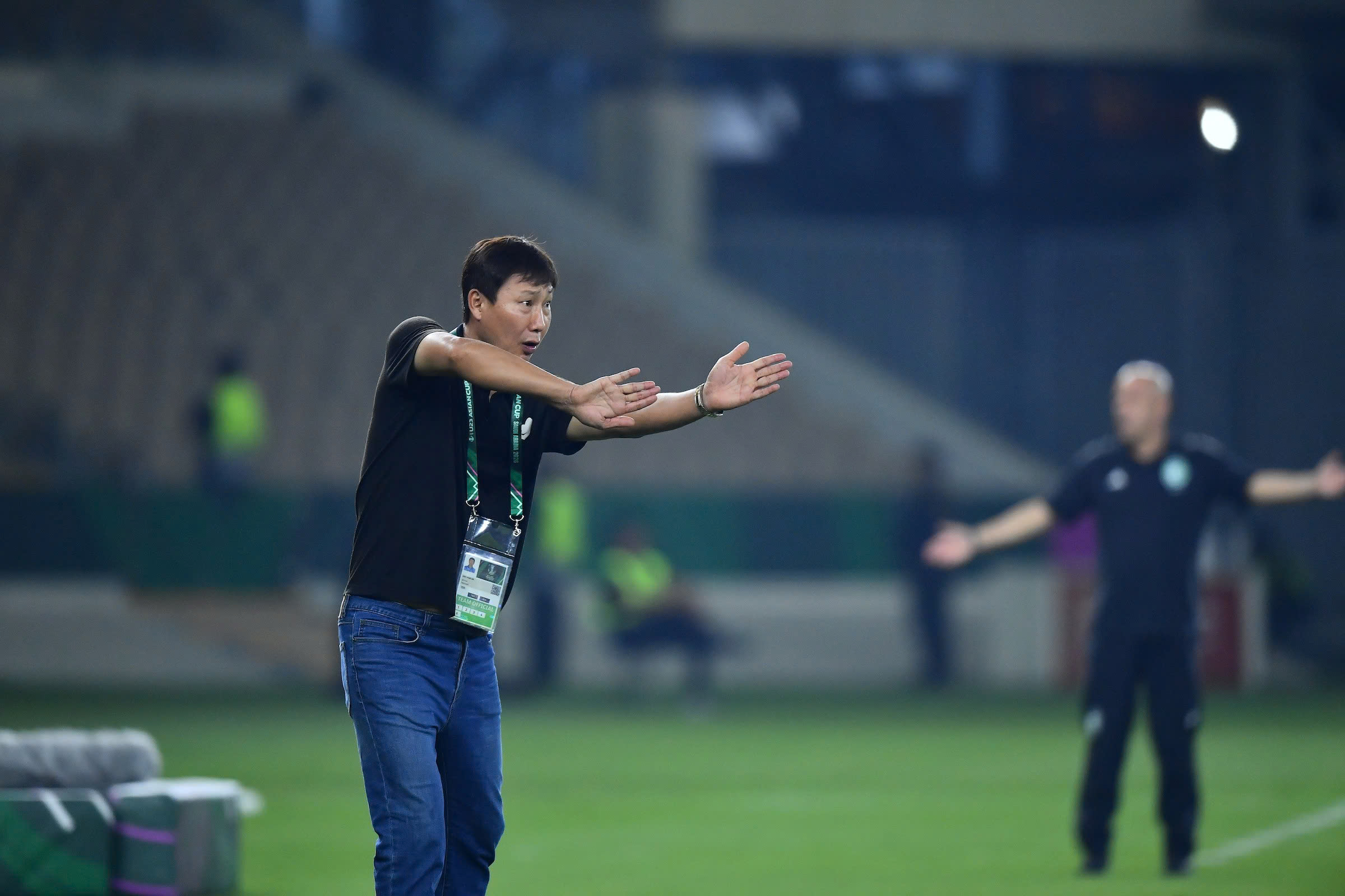 Ngả mũ thán phục đẳng cấp HLV Kim Sang-sik- Ảnh 1.