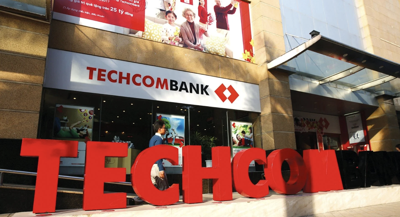 Ngân hàng đổ mạnh tiền vào chứng khoán, bất động sản: VPBank, LPBank, TCB gây chú ý 1 bất động sản - Ảnh 1.