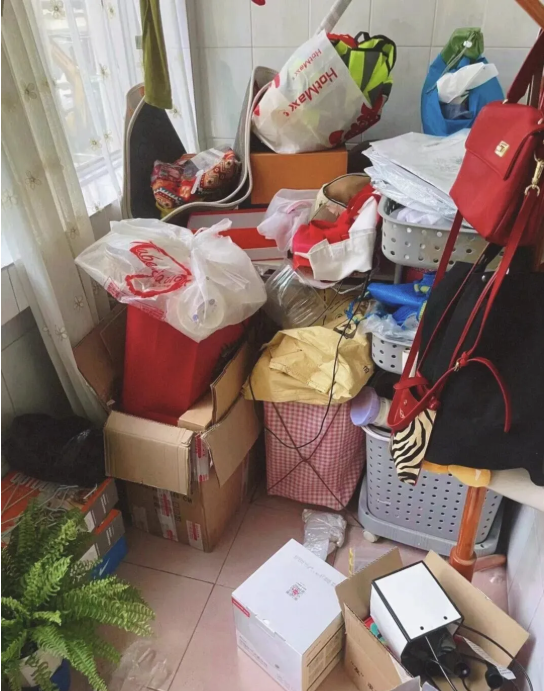 Người giàu không bao giờ đặt 5 thứ này ở ban công, người nghèo lại vô tư chất đống- Ảnh 1.