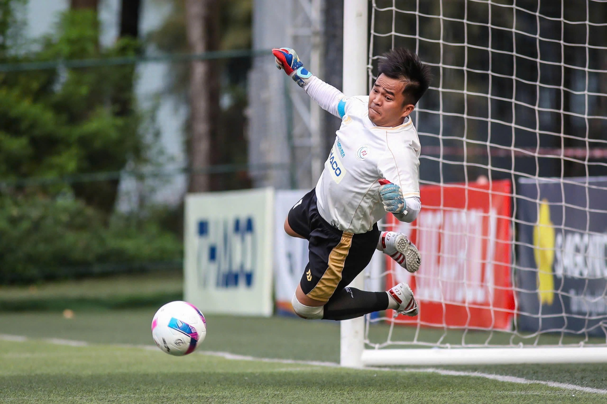 'Người hùng' của đội bóng đất võ- Ảnh 1.