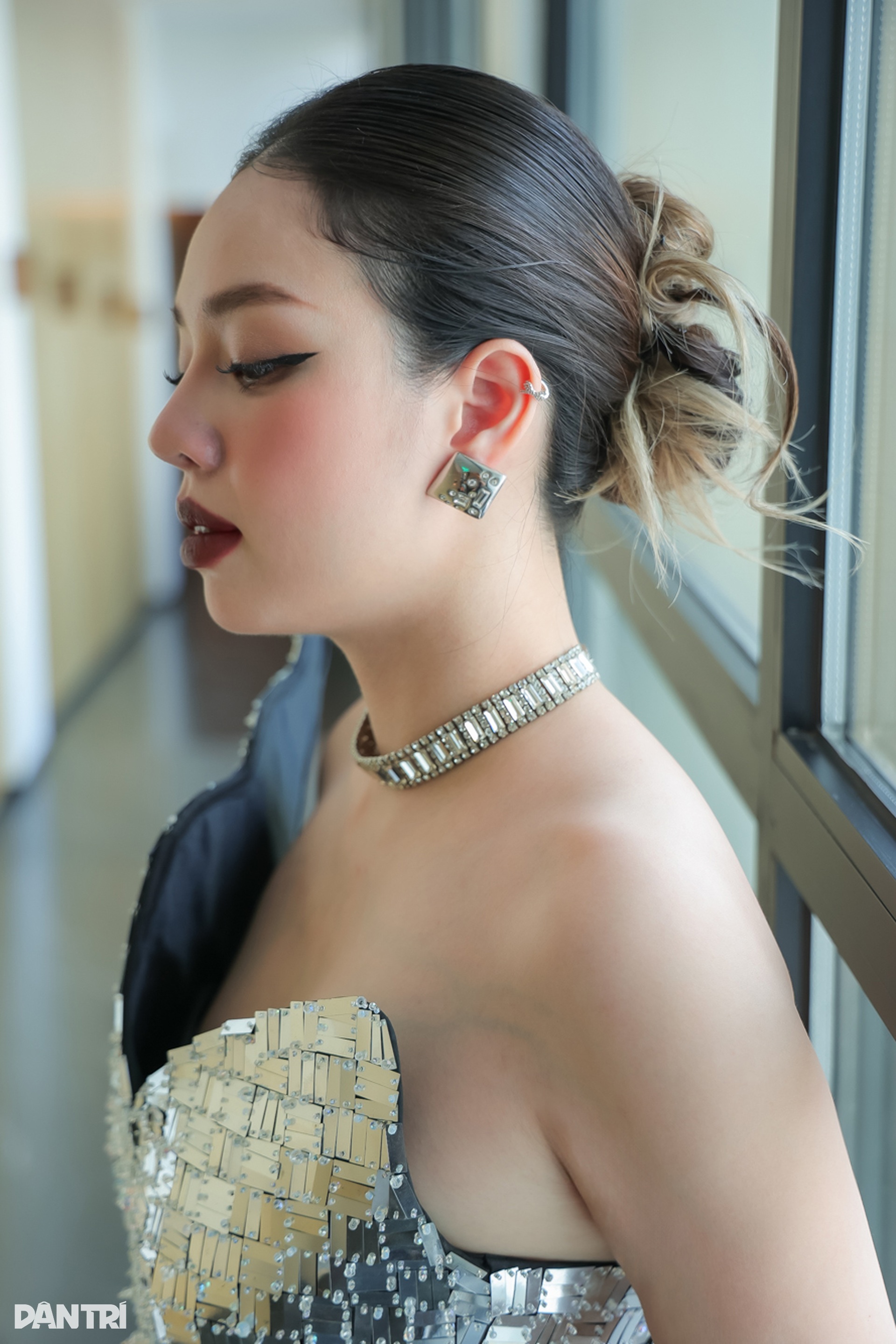 Người mẫu khoe sắc vóc gợi cảm, gợi ý mặc đẹp dự tiệc tối - 9 Người mẫu khoe sắc vóc gợi cảm, gợi ý mặc đẹp dự tiệc tối - 9