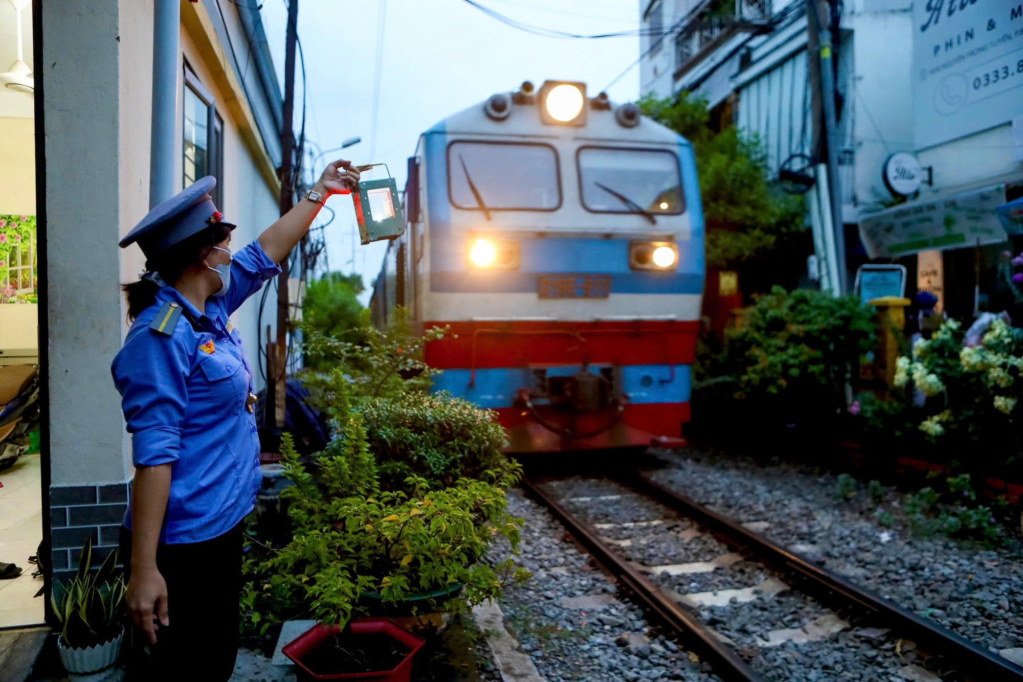 - Ảnh 1. - Ảnh 1.