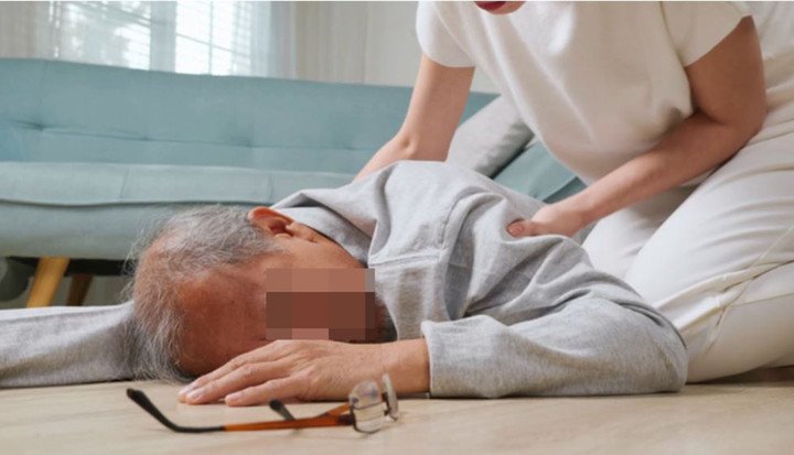 Áp dụng nguyên tắc 'chậm lại 3 phút' để tránh đột quỵ mùa lạnh