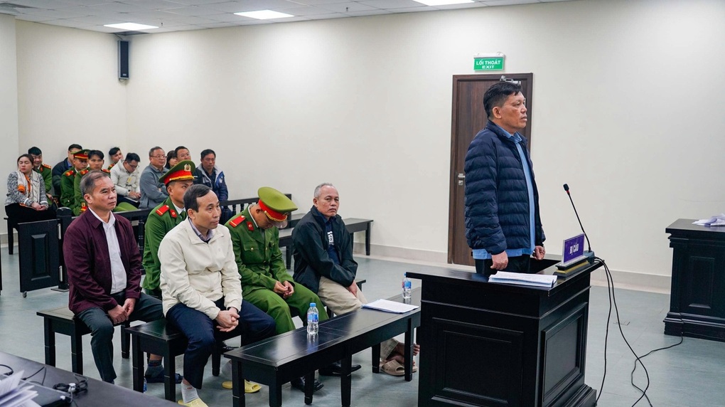 Nhận hối lộ tiền tỷ, 2 cựu cán bộ ở Đắk Lắk lĩnh án - 1