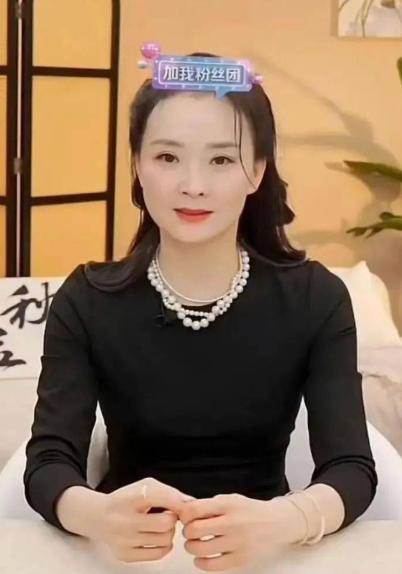 Nhan sắc giả dối của mỹ nhân đẹp nhất Hoàn Châu Cách Cách- Ảnh 5.