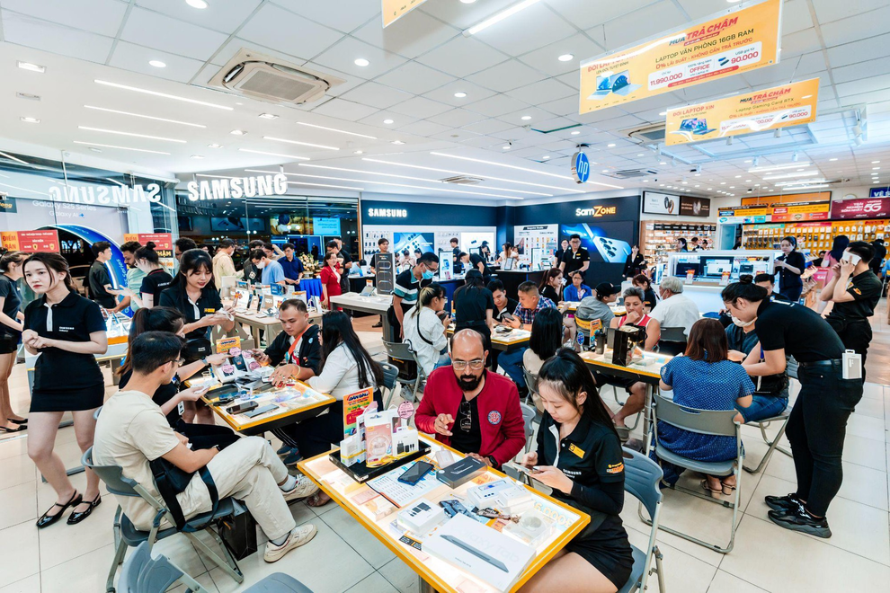 Nhân viên Thế Giới Di Động, Điện máy Xanh, Topzone nhận thưởng tết cao nhất 200 triệu đồng - 2