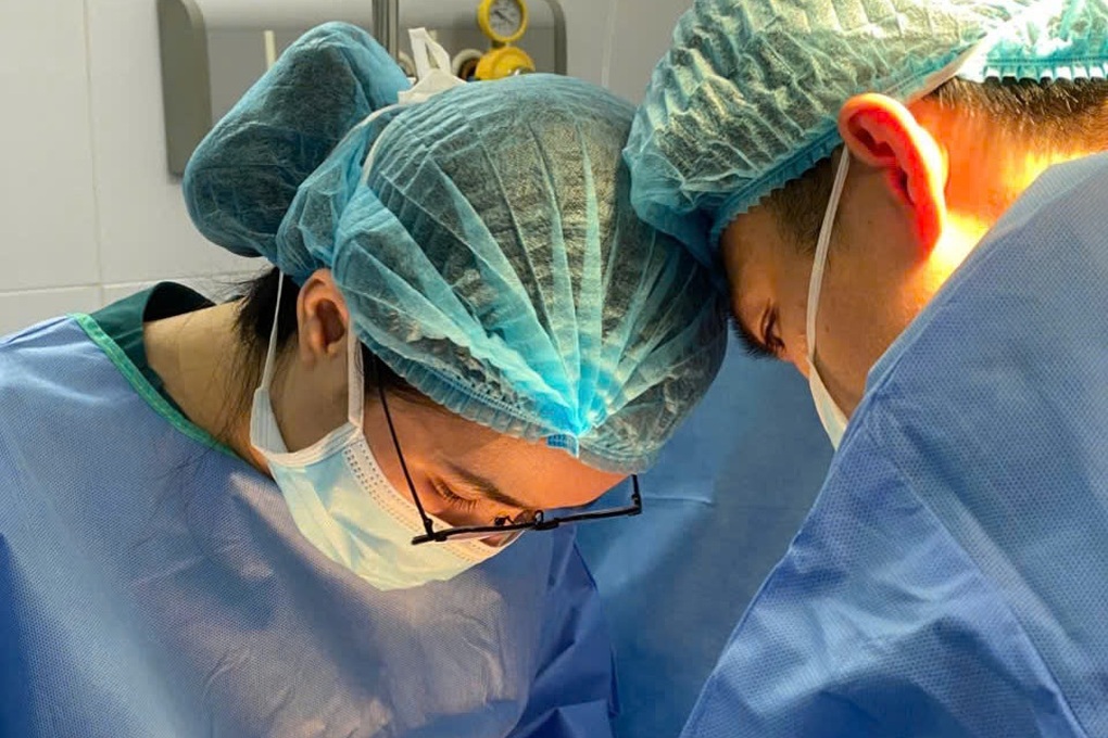 Nhập viện muộn, nhiều phụ nữ ở TPHCM nguy kịch vì u buồng trứng xoắn - 1