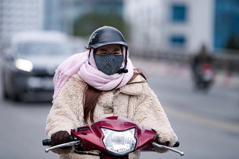 Không khí lạnh mạnh dồn dập tràn xuống miền Bắc: Nhiệt độ Hà Nội thấp nhất 8 độ C, rét đậm rét hại đến khi nào mới dứt?- Ảnh 1.