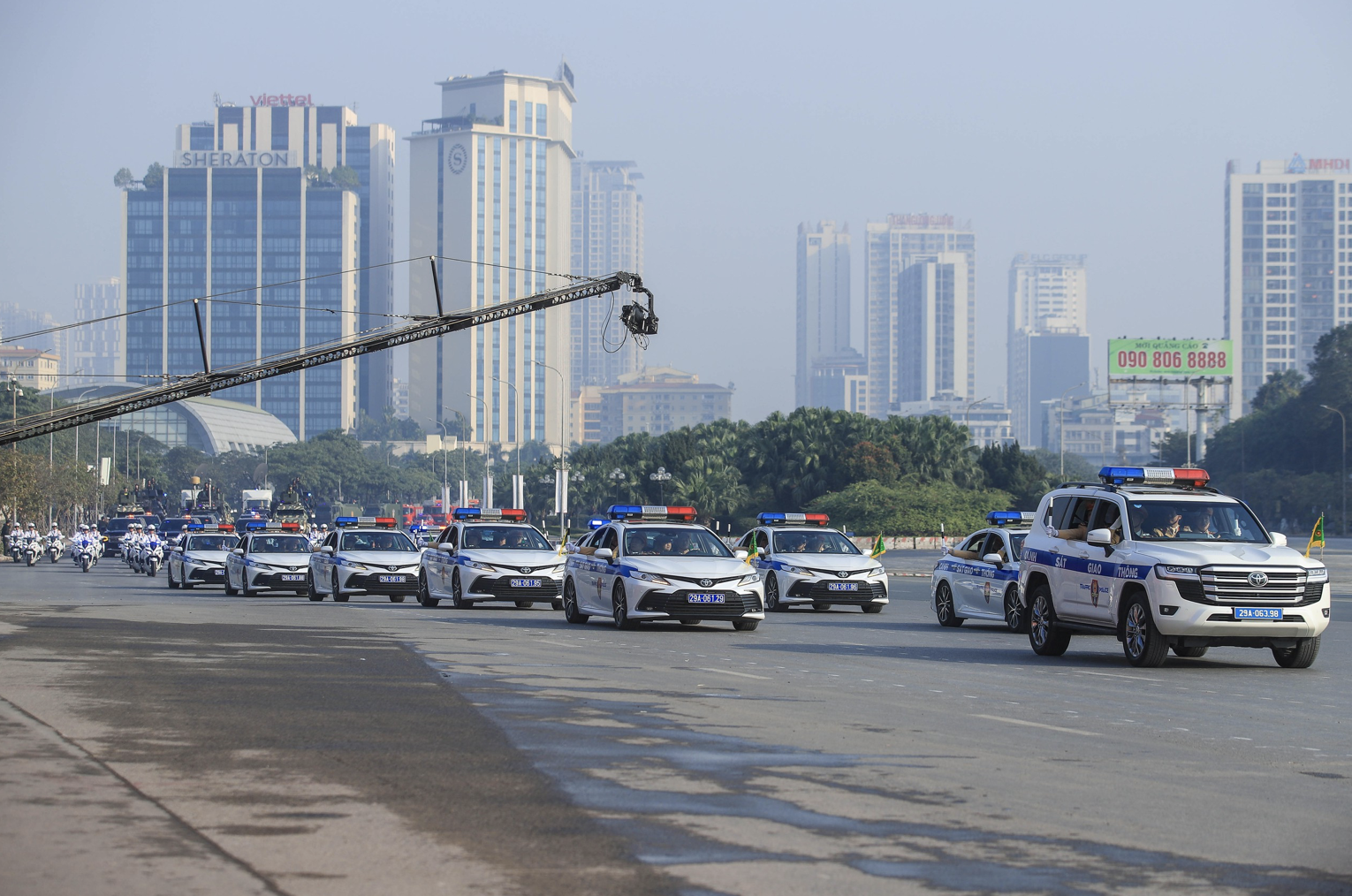 Cấm phương tiện tại Hà Nội trong thời gian diễn ra Đại hội Đảng XIV - Ảnh 1.