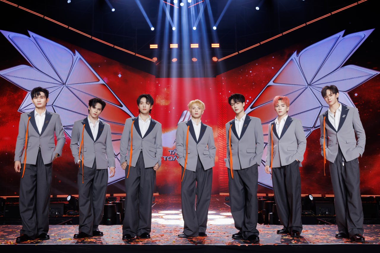 Nhóm nam đầu tiên của show “sống còn” Việt chính thức ra mắt, dân tình “ơn giời nhớ mặt là nhờ quảng cáo Spotify”- Ảnh 1.