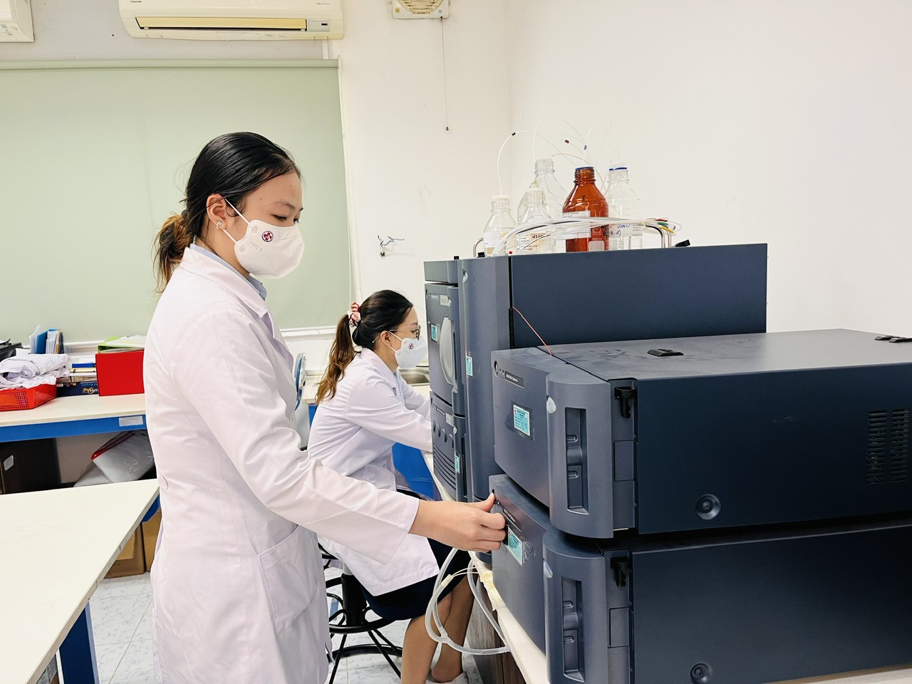 Những sai phạm điển hình qua kiểm nghiệm mỹ phẩm - Ảnh 1.