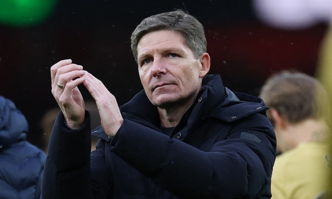 HLV Oliver Glasner sau trận Crystal Palace gặp Arsenal ở Ngoại hạng Anh trên sân Emirates, thành phố London, Vương quốc Anh ngày 26/10/2025. Ảnh: Reuters