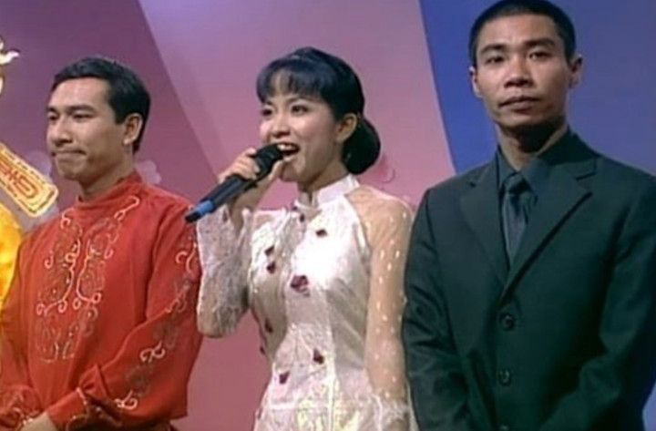 Nữ MC duy nhất của Táo Quân: Từng là ca sĩ, U60 sống bình yên bên con trai- Ảnh 1.