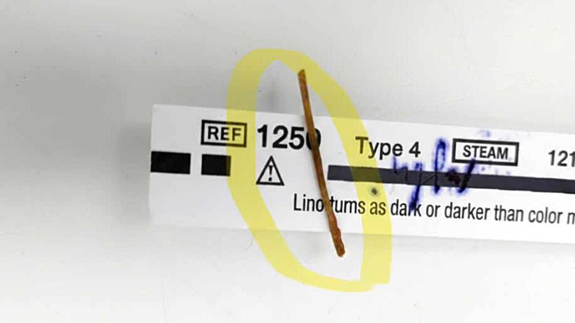 nuốt que  - Ảnh 1.