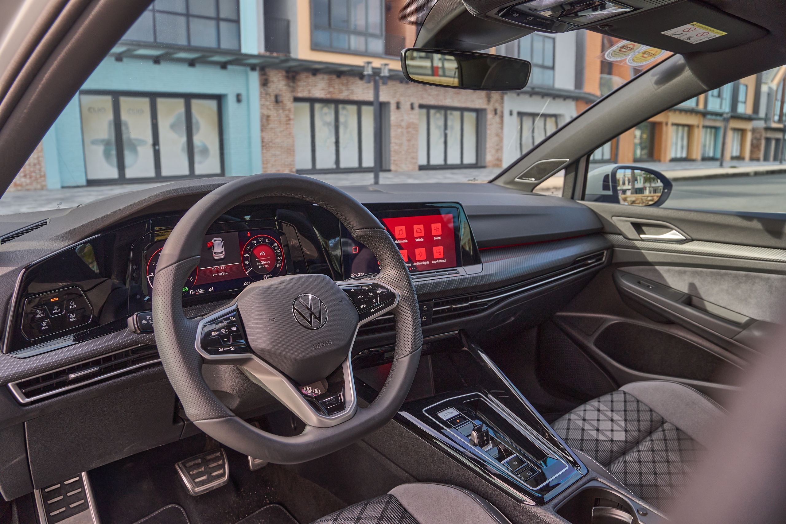 Ô tô ‘dầm mưa dãi nắng’ đối mặt hư hỏng nào?- Ảnh 3. Ô tô ‘dầm mưa dãi nắng’ đối mặt hư hỏng nào?- Ảnh 3.