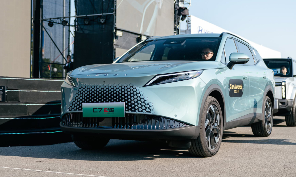 Omoda C7 co gia du kien tu 839 trieu dong