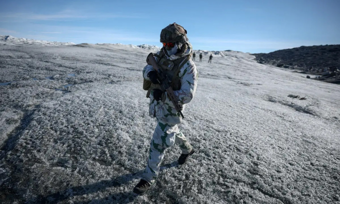 Binh sĩ Pháp huấn luyện trên đảo Greenland, Đan Mạch tháng 9/2025. Ảnh: Reuters