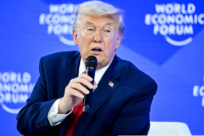 Tổng thống Donald Trump tại phiên hỏi đáp với giám đốc điều hành WEF Brende ngày 21/1. Ảnh: AFP