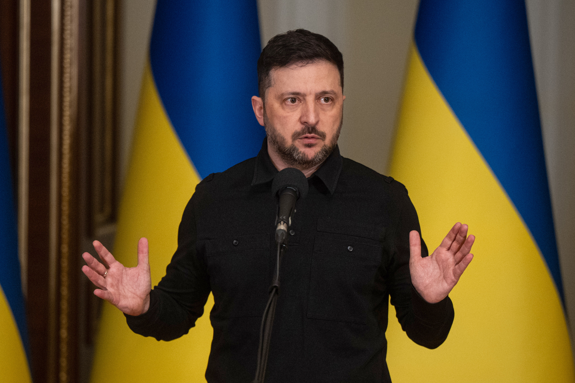 Ông Zelensky ra điều kiện 2 Chiến sự Ukraine ngày 1.411: Ông Trump bất bình với Nga, Ukraine ra yêu sách - Ảnh 2.
