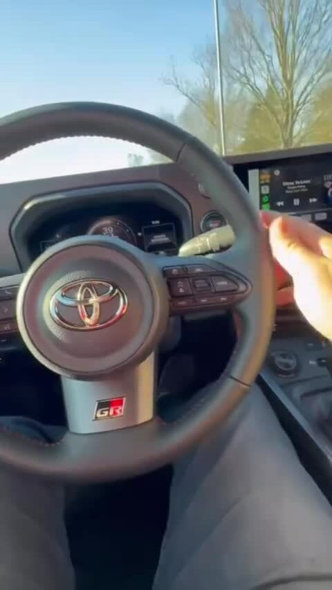 Ông chủ hãng siêu xe Thụy Điển lái Toyota Yaris GR hàng ngày