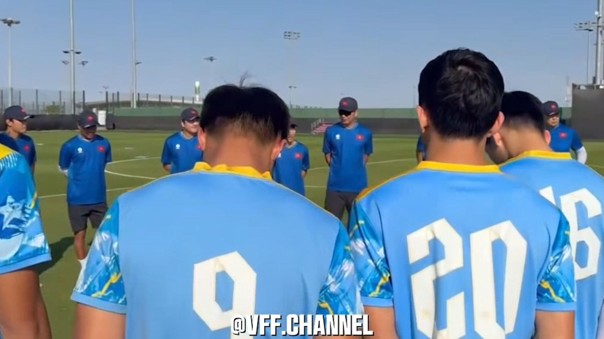 HLV Kim truyền lửa cực đỉnh khi đấu U.23 Trung Quốc: 'Phải để châu Á biết bóng đá Việt Nam thế nào'- Ảnh 1.