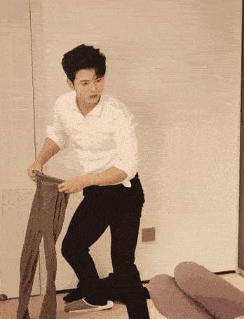 Phim bị gỡ bỏ vì bé gái 14 tuổi sinh con - 3