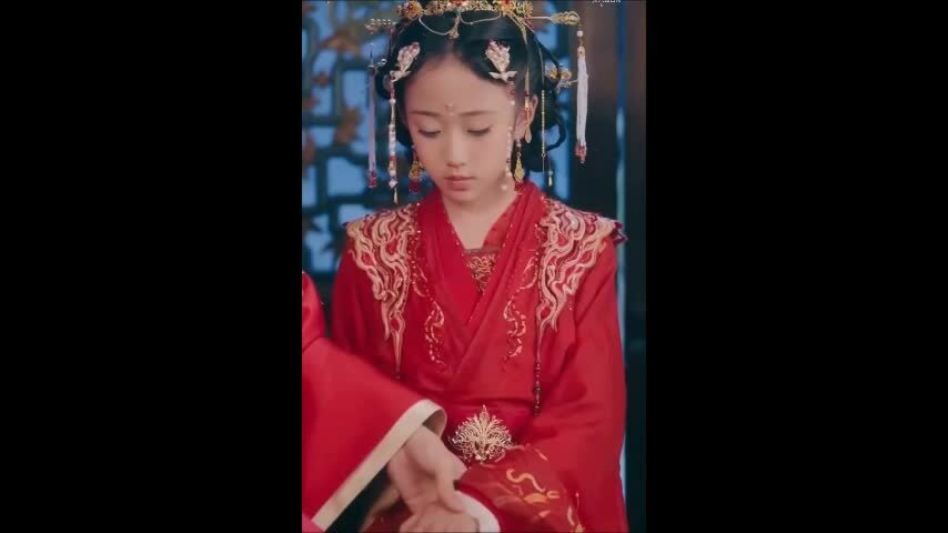 Phim bị xóa sổ vì tình tiết bé '7 tuổi lấy chồng, 15 tuổi sinh con'