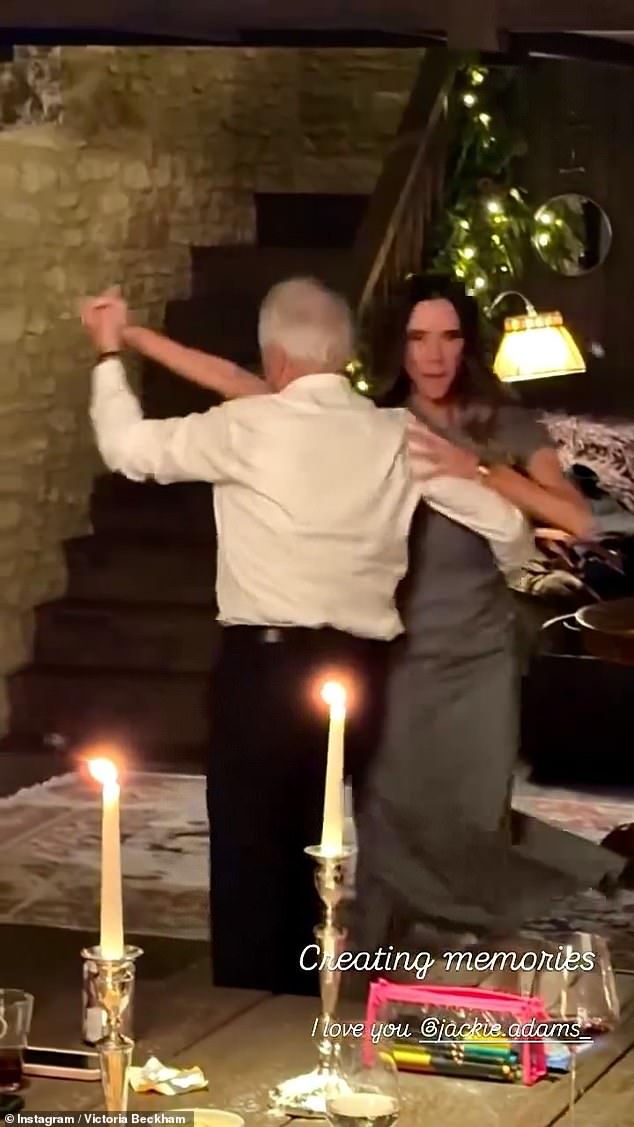 Phơi bày điệu nhảy 