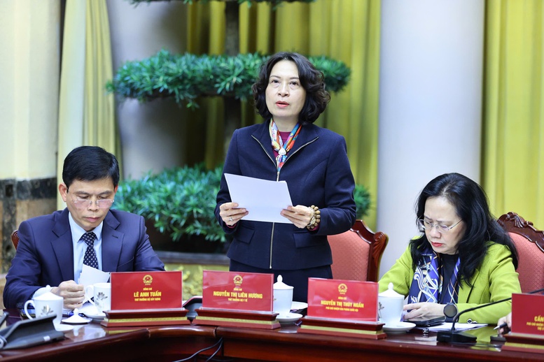 Phụ nữ sinh đủ 2 con sẽ được hỗ trợ tiền và ưu tiên mua nhà ở xã hội - Ảnh 1.