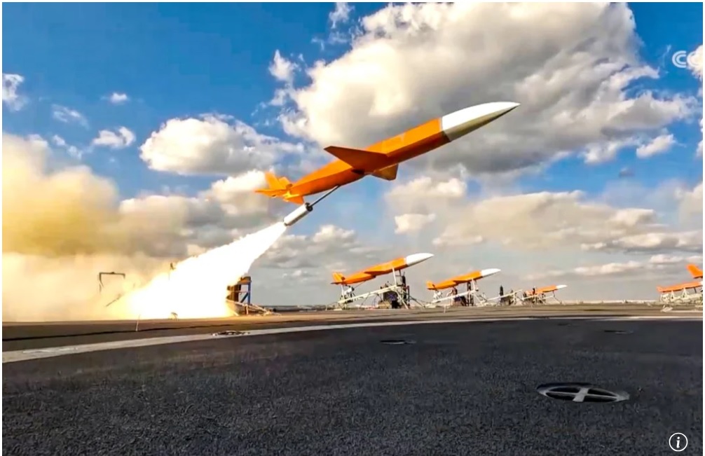 Quân đội Trung Quốc tập trận tấn công tuyến phòng thủ đầu tiên của Đài Loan? - Ảnh 1.