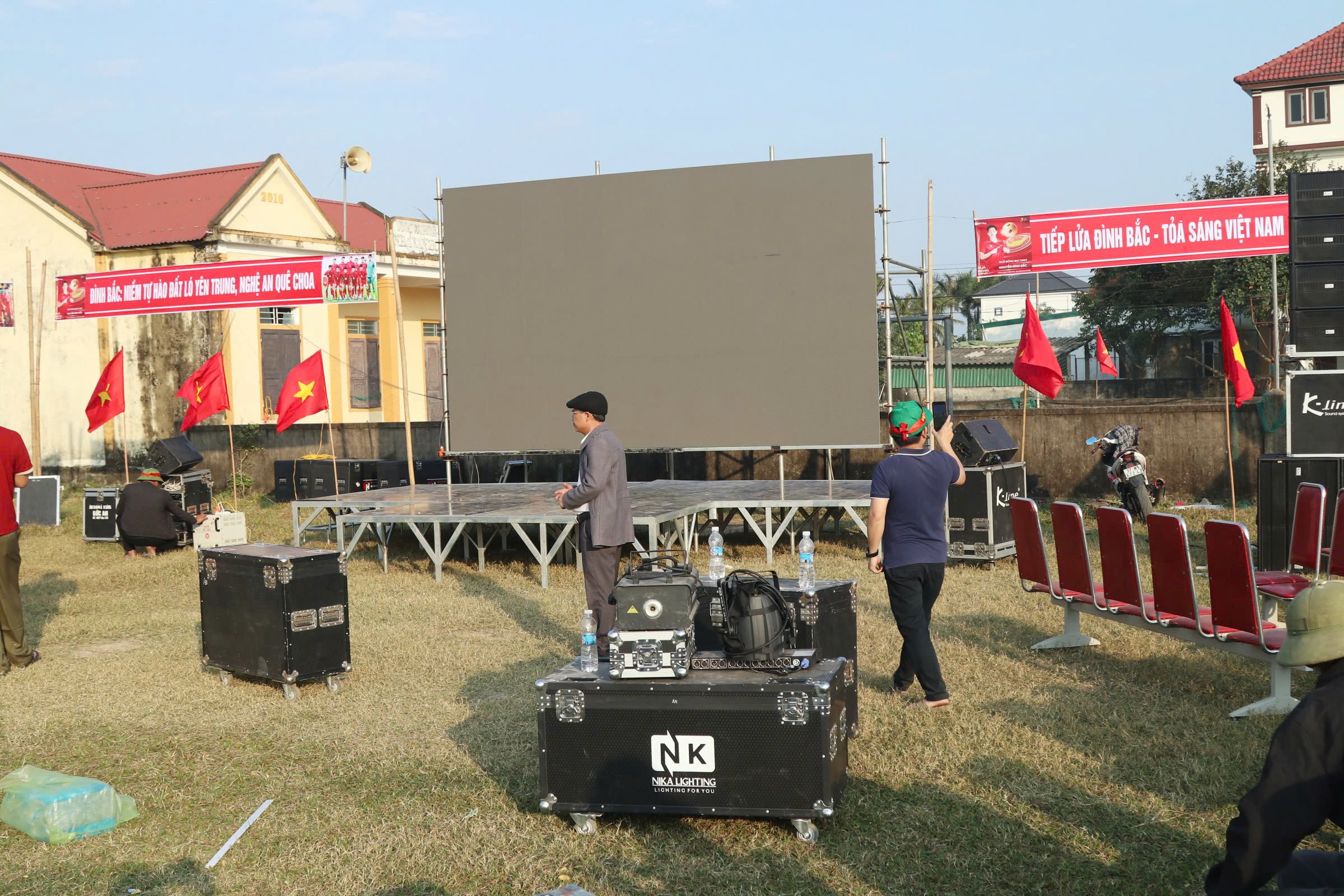 Đình Bắc - Ảnh 1.