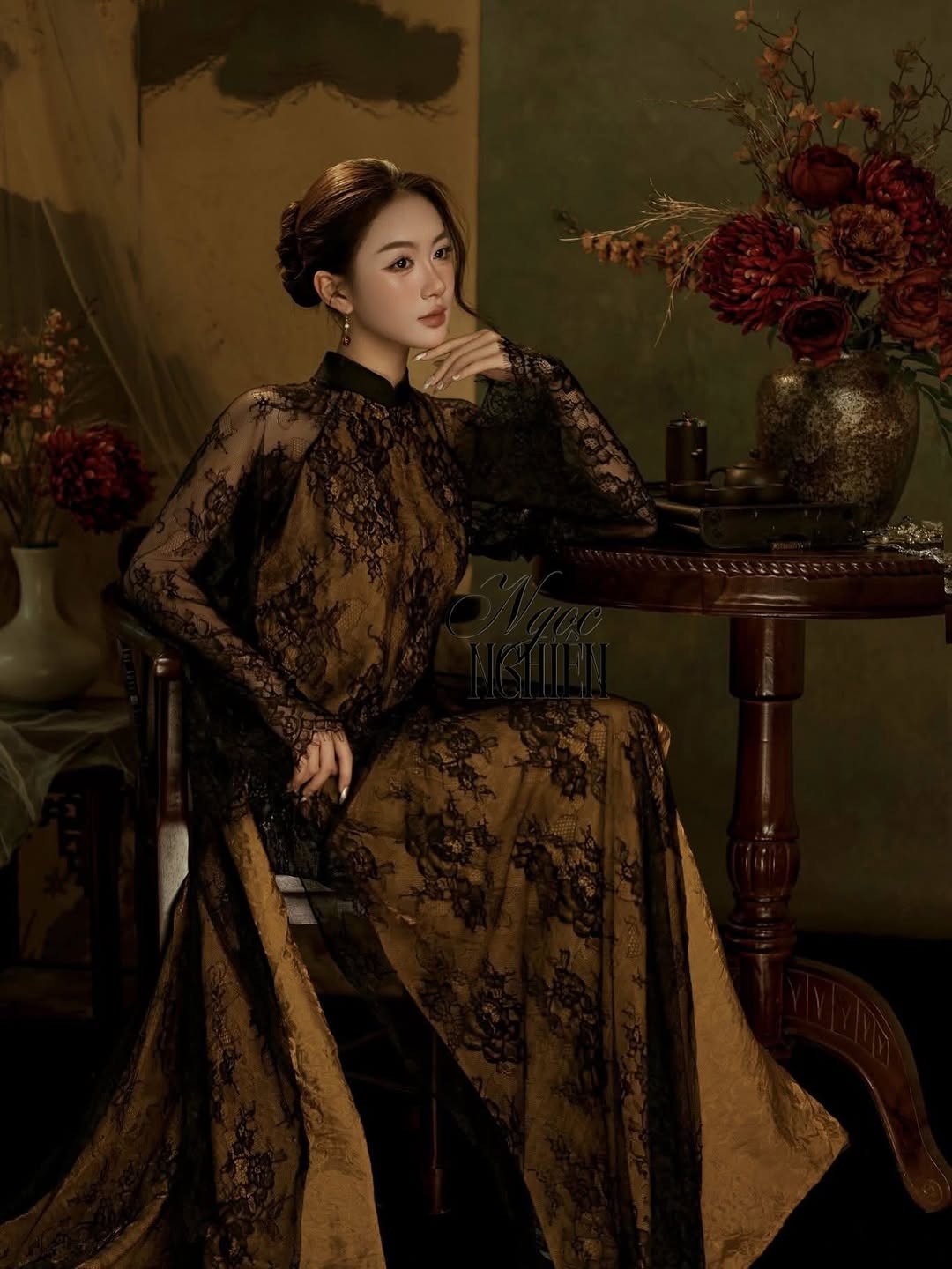 Tha thiết khuyên chị em ĐỪNG mua 3 kiểu áo dài này: Quê kiểng, dễ bị chê kém sang- Ảnh 4. Tha thiết khuyên chị em ĐỪNG mua 3 kiểu áo dài này: Quê kiểng, dễ bị chê kém sang- Ảnh 4.