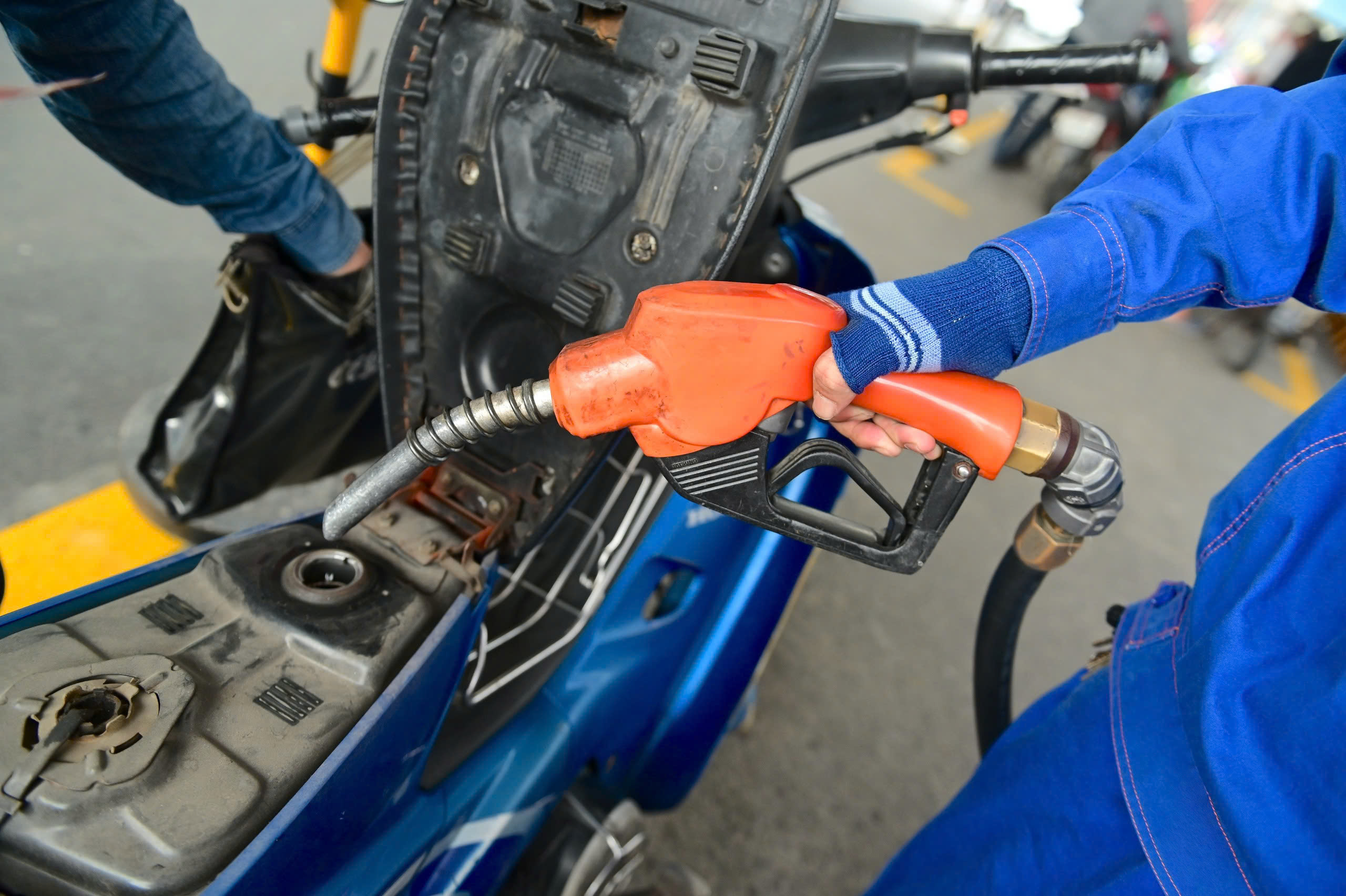 Quỹ bình ổn giá xăng dầu dư hơn 5.600 tỉ đồng- Ảnh 1.