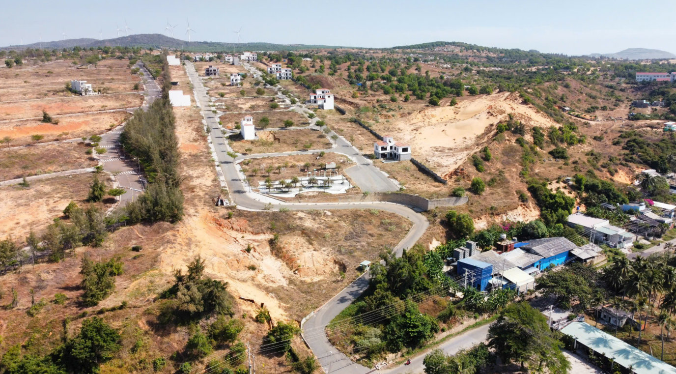 Thanh tra Lâm Đồng chỉ hàng loạt sai phạm tại dự án Goldsand Hill Villa Mũi Né - Ảnh 1.