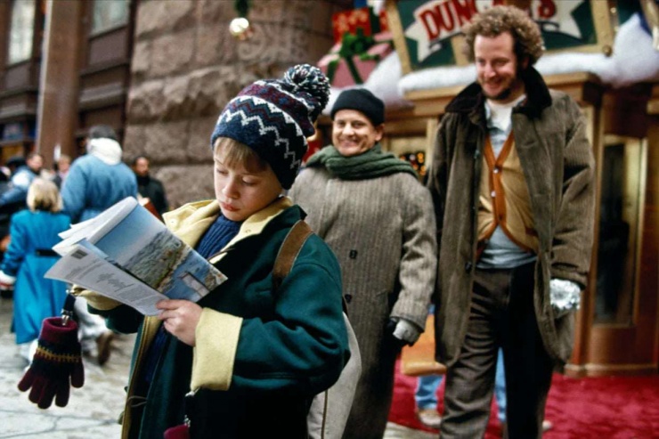 Một cảnh trong phim "Home Alone - Ở nhà một mình". IG.