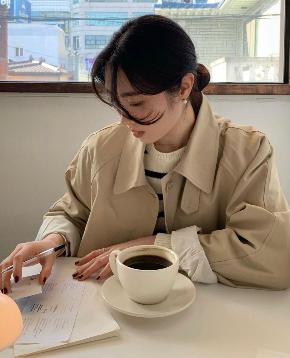 Sau 30 tuổi, bạn không dám nghỉ việc vì sợ không ai tuyển, không dám ốm đau vì còn gia đình, không dám ước mơ vì giờ tiền quan trọng hơn mọi thứ?- Ảnh 2.