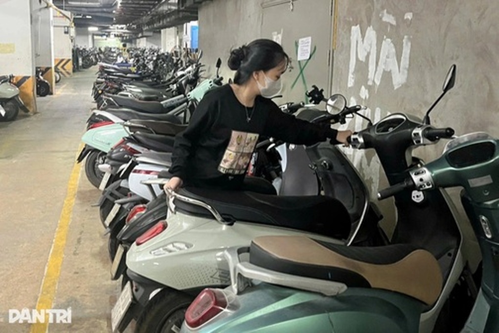 Sau vụ HH Linh Đàm cấm gửi xe điện, Bộ Xây dựng có động thái mới - 1