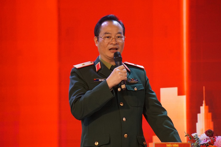 Nam thần - Ảnh 2.