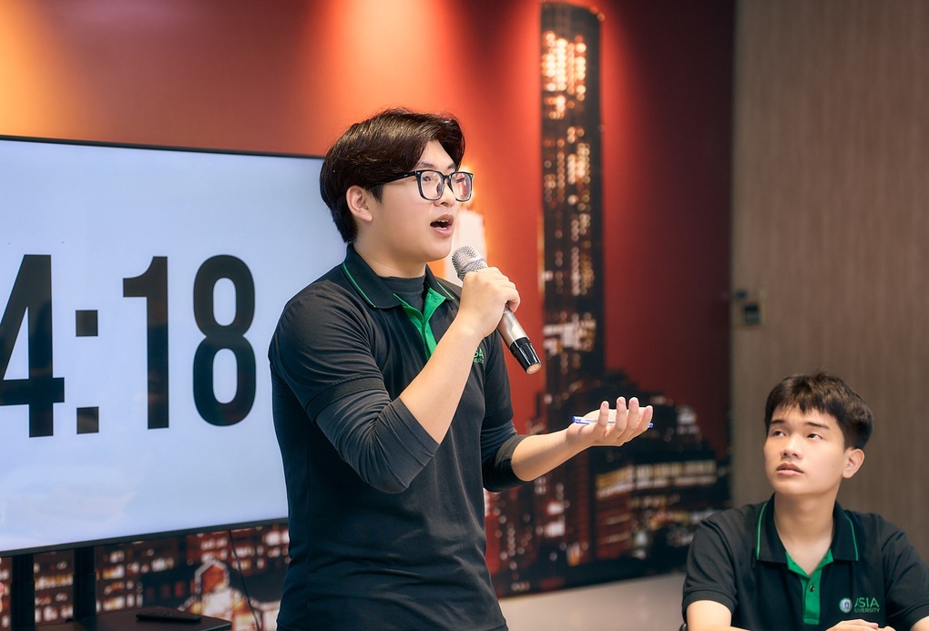 Sinh viên quản trị kinh doanh cần chuẩn bị gì trong kỷ nguyên số? - 2