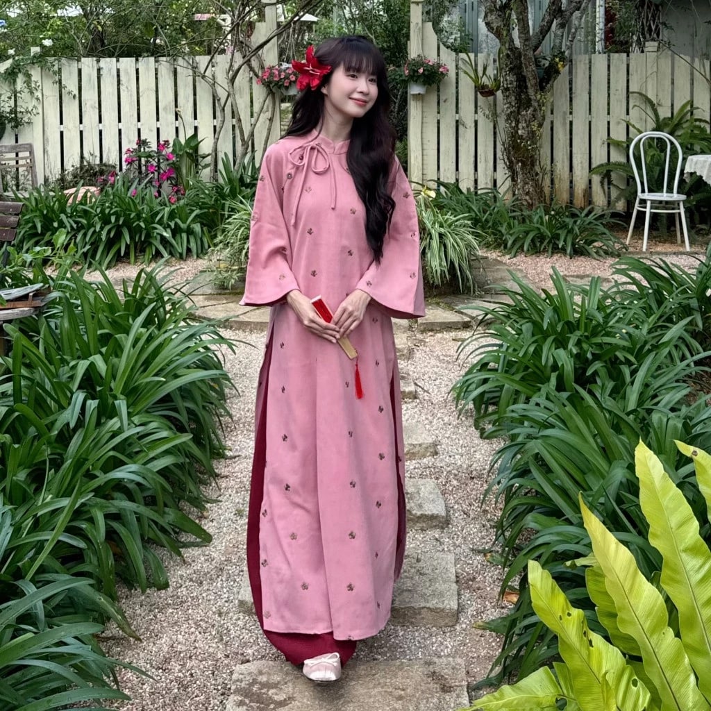 Sống đủ lâu để tìm thấy 5 shop áo dài bình dân, giá loanh quanh 300-450k mà chất lượng khó chê- Ảnh 20.